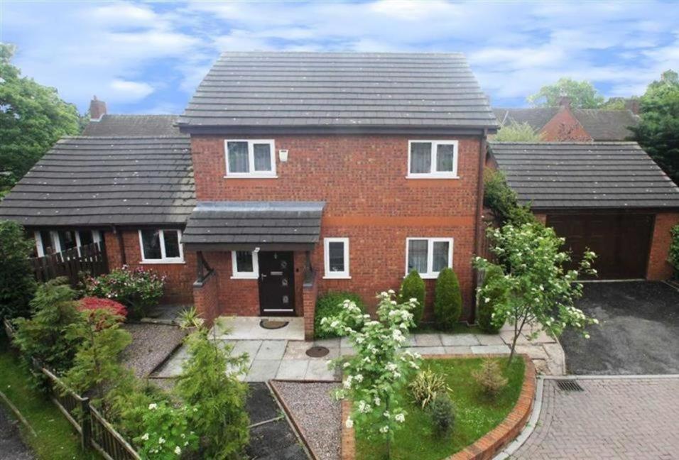 Spacious, 5 Bed House For 9 In Chester Exteriör bild