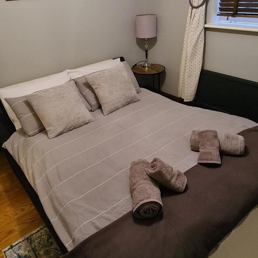 Spacious, 5 Bed House For 9 In Chester Exteriör bild