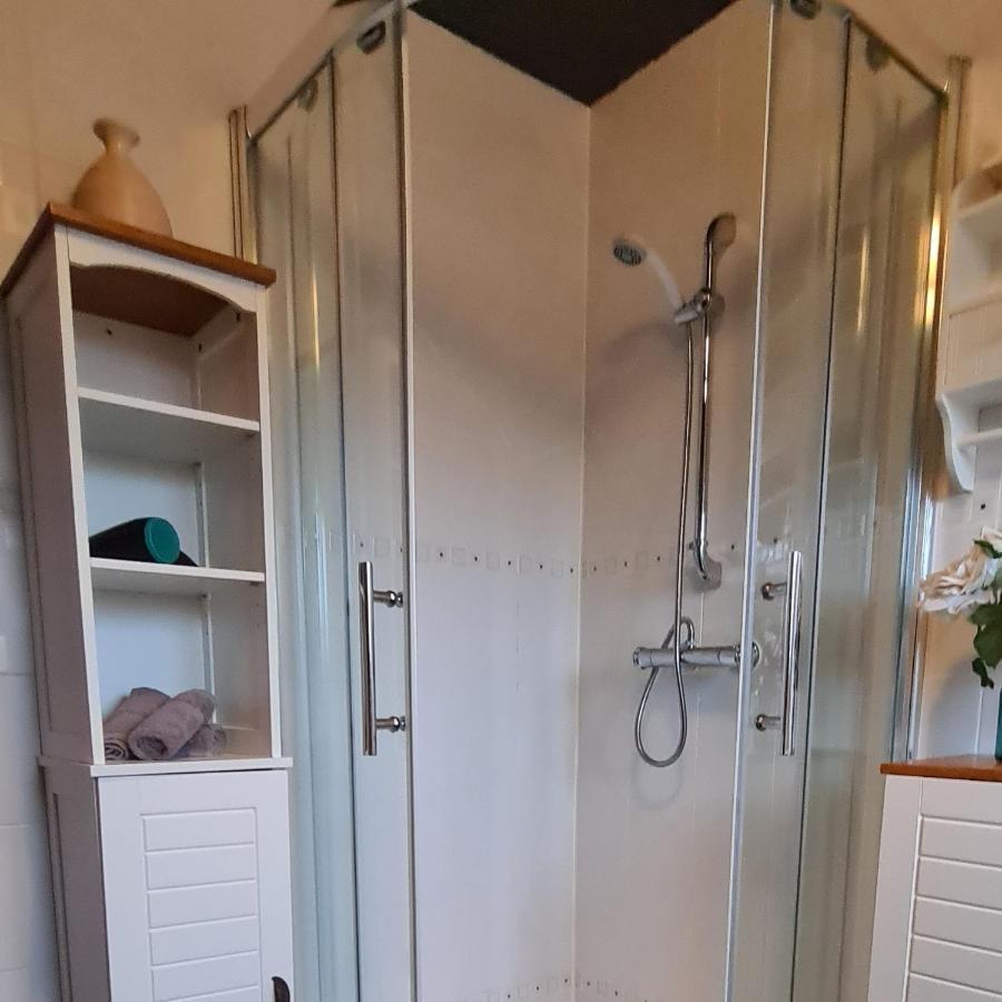 Spacious, 5 Bed House For 9 In Chester Exteriör bild