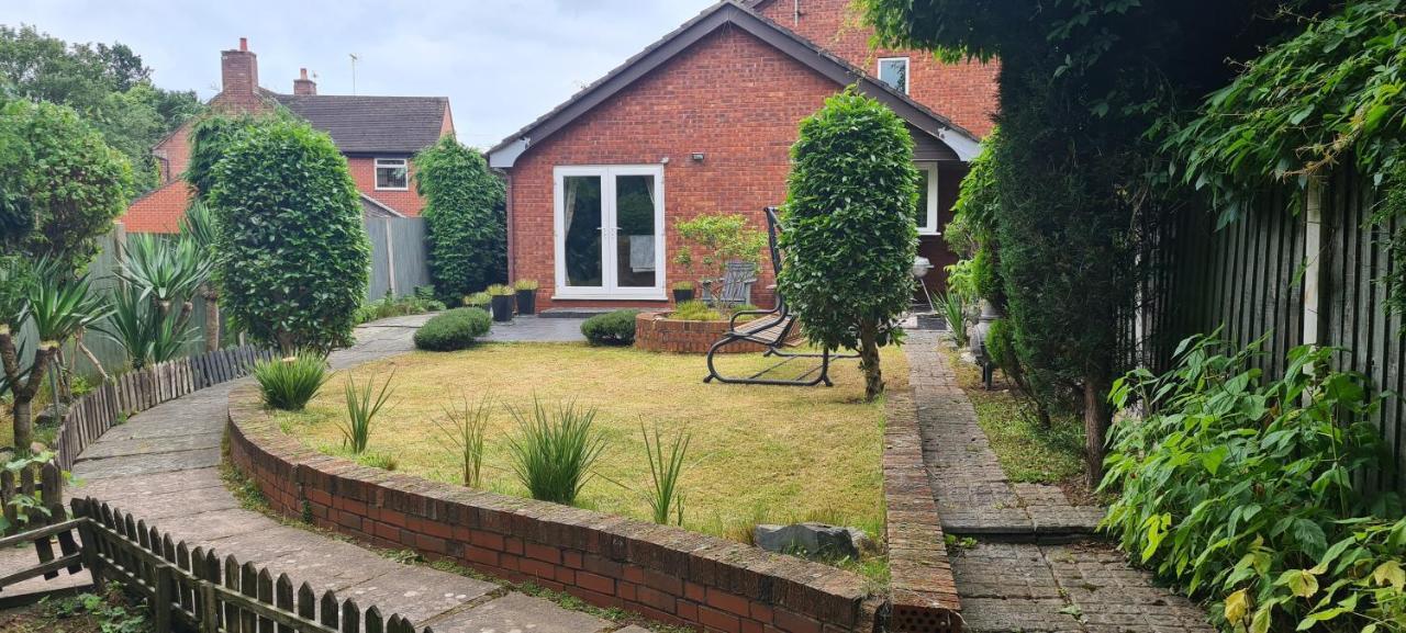 Spacious, 5 Bed House For 9 In Chester Exteriör bild
